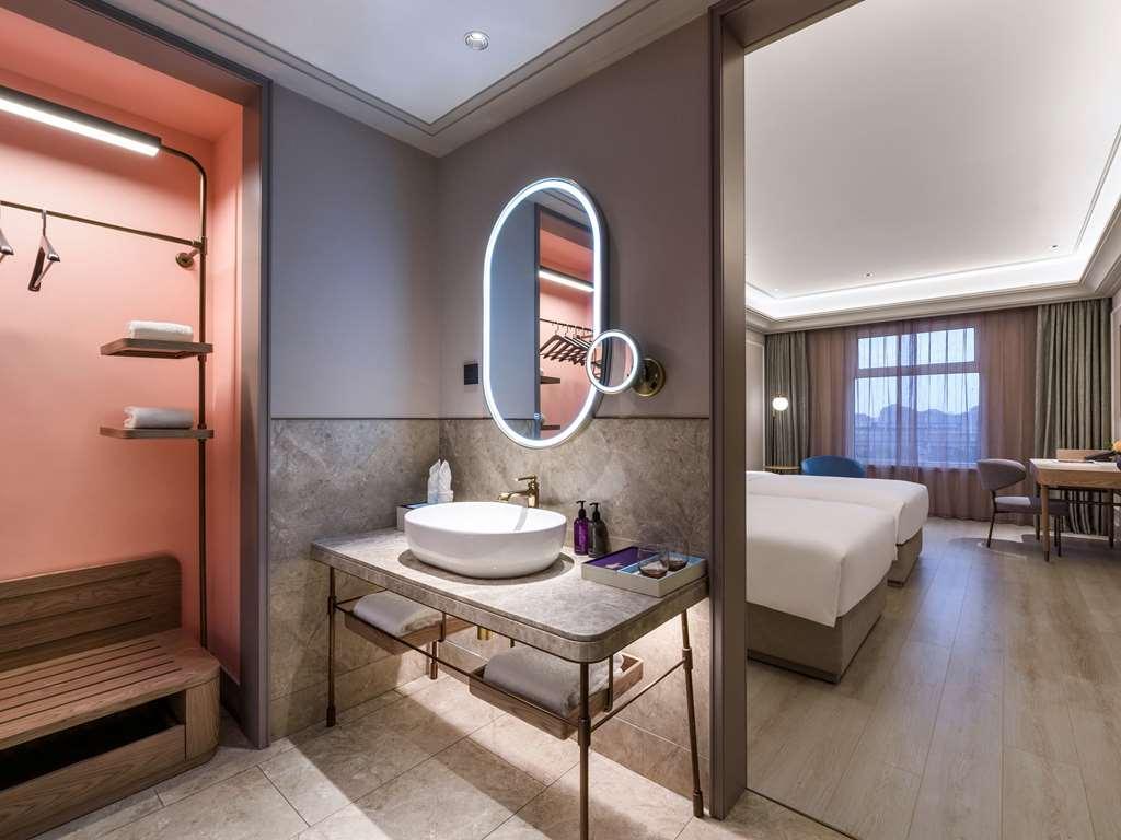 Mercure Shanghai Jinqiao Exteriör bild