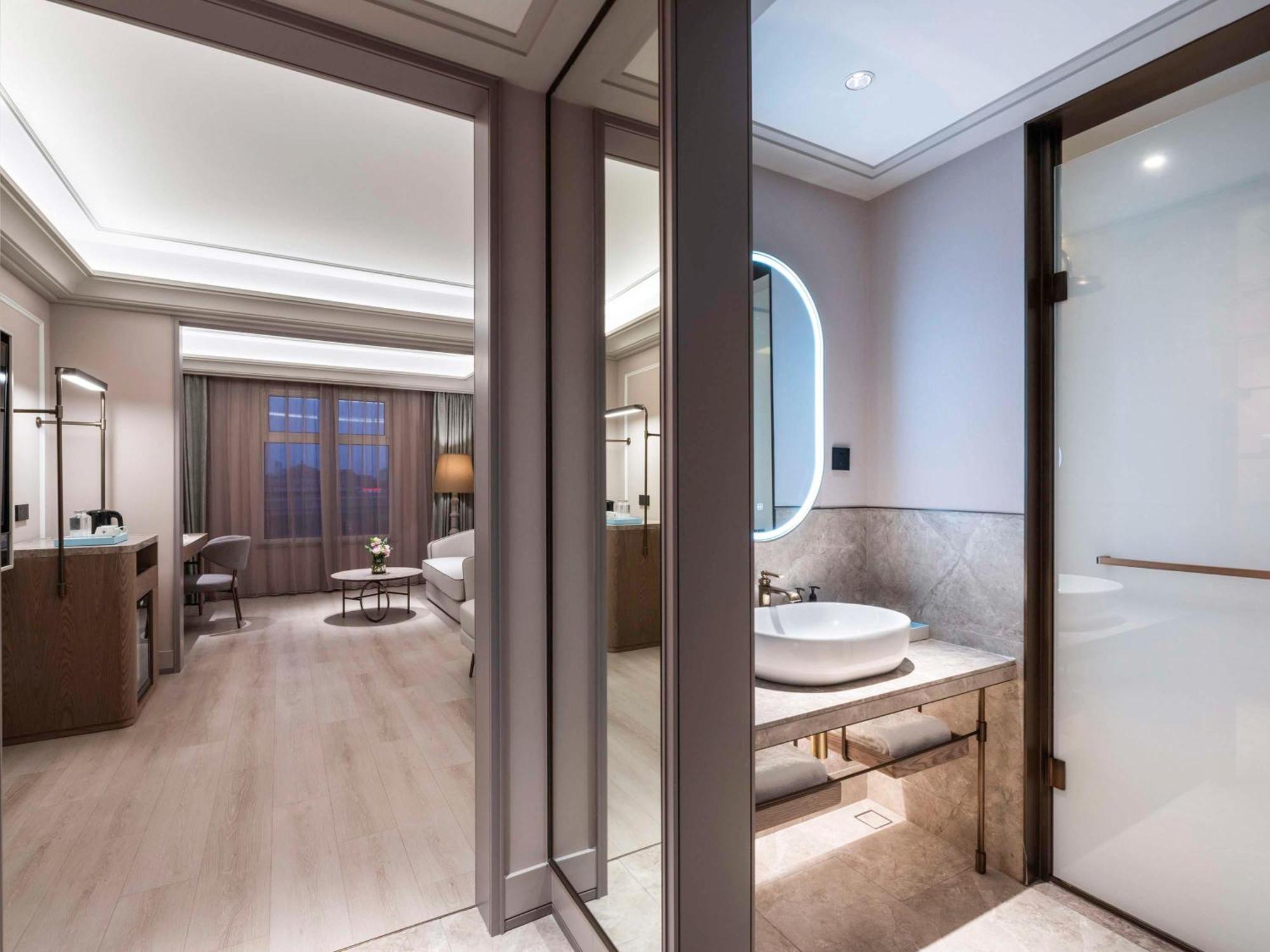 Mercure Shanghai Jinqiao Exteriör bild